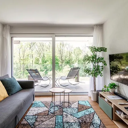 Апартаменты Linda Terrace By Quokka 360 - Modern One-bedroom Flat With Sun Terrace *