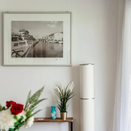 Апартаменты Linda Terrace By Quokka 360 - Modern One-bedroom Flat With Sun Terrace Локарно